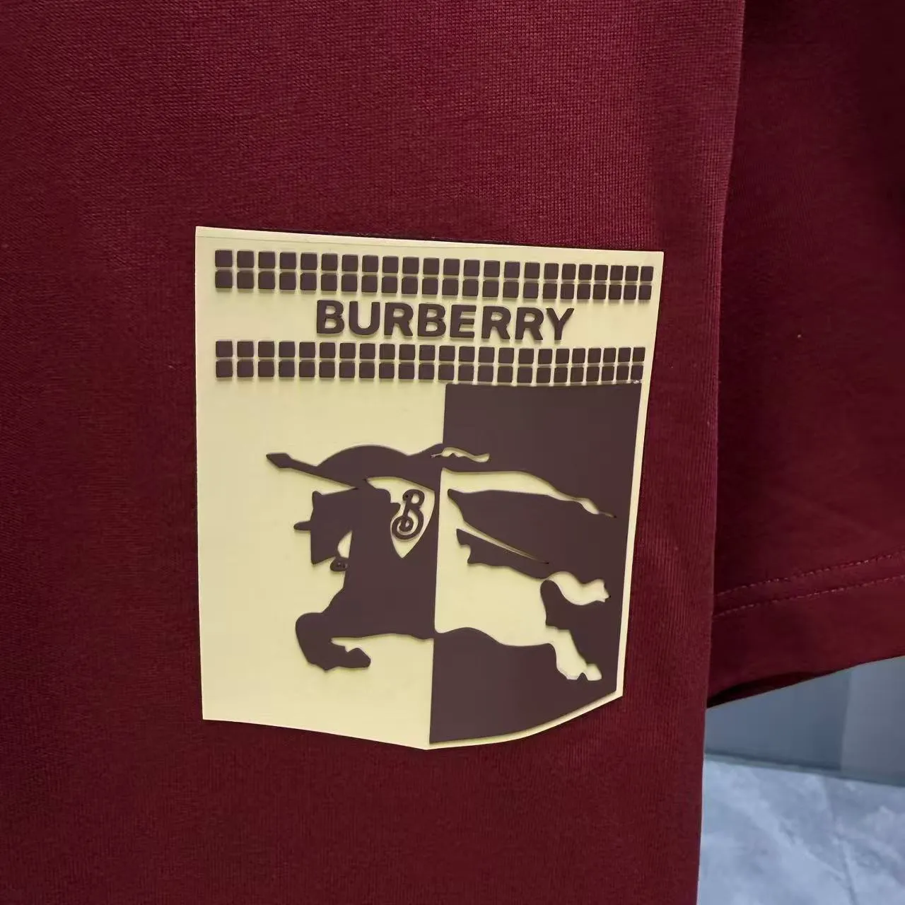 BURBE* * 2026 New Arrival T logo ：Black White Dark Blue Sizes：S M L XL XXL